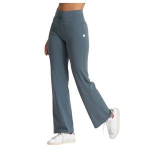 Vuori Daily Wideleg Pants- Like New